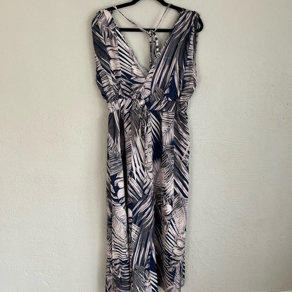 NXH Woman Navy&Taupe Floral V- Neck Maxi Dress, Size XL - Picture 5 of 9